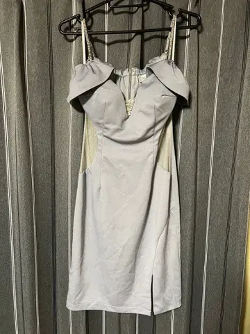 그레이 오프숄더 타이트 드레스