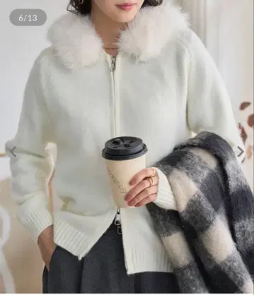 [택 포함 새상품] 탈부착 퍼 니트 후드티