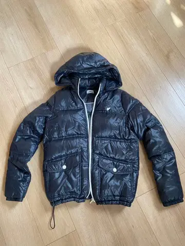 LACOSTE 후드 부착 다운 자켓 40