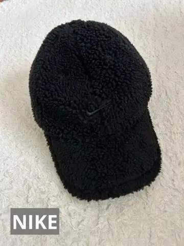NIKE 복슬복슬 보아 야구 모자