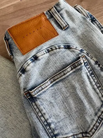 Andmary heart hip denim