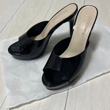 캬바쿠라 힐 뮬 펌프스 에나멜 핑힐 블랙 24.5