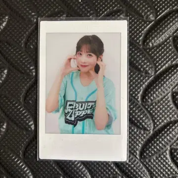 FRUITSZIPPER 사쿠라이 유이 유니폼 폴라로이드