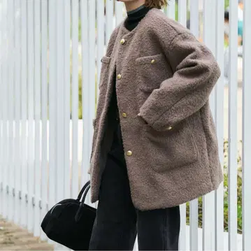 coca 미사용 푸들 보아 금장 버튼 노카라 코트