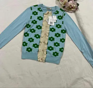 아우라 카일리 플라워 프릴 가디건