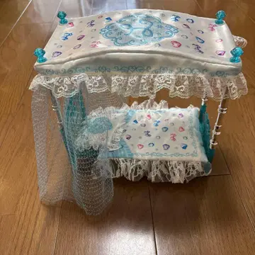 리카짱용 레이스 달린 인형 침대