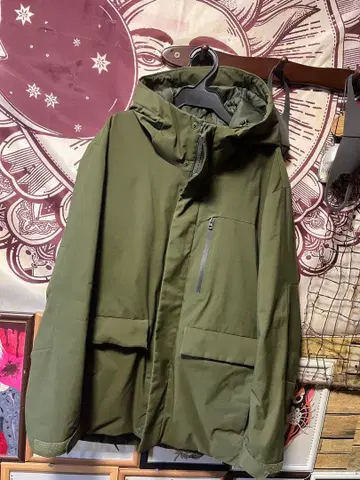 UNIQLO 유니클로 하이브리드 다운 후드티 카키 M 사이즈