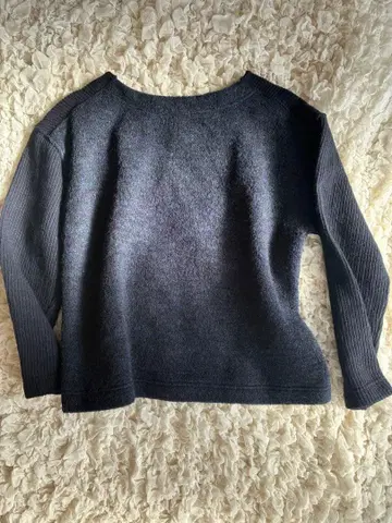 새상품급 고품질 deux C 다크 네이비 리브 스웨터