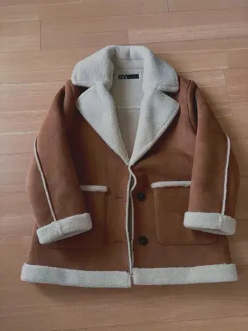 ZARA 무스탕 코트 브라운