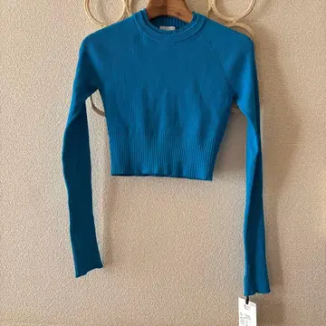 OMMO SHORT RIB KT TOP 블루 긴팔 숏 리브 니트