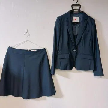 새상품급 V i V i fleurs 수트