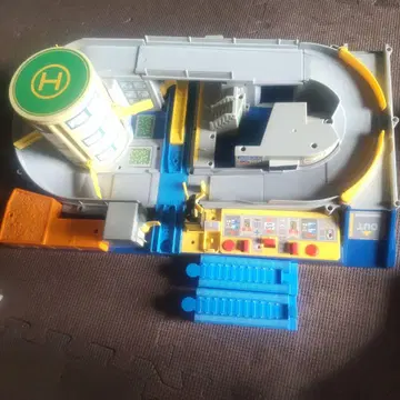 프라레일 역 토미카 자동 주행 세트