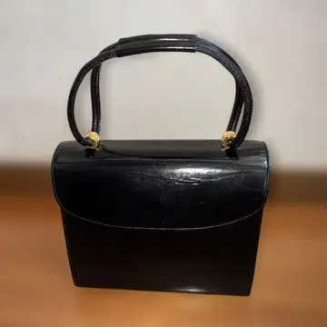 양가죽 포멀 핸드백