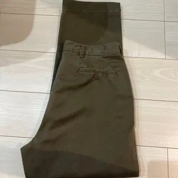 St. John's Bay 올리브 그린 치노 팬츠