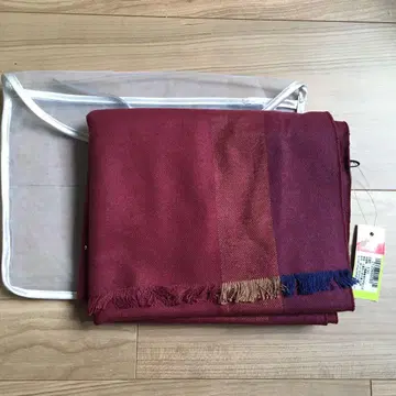 새상품 상하이 박물관 실크 100% 스카프 보르도 계열