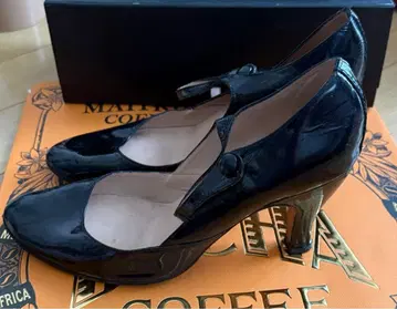 레페토 블랙 에나멜 펌프스 38