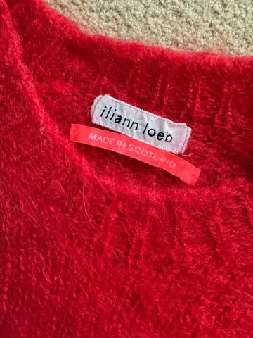 일리안 로브 빨간색 모헤어 혼방 니트