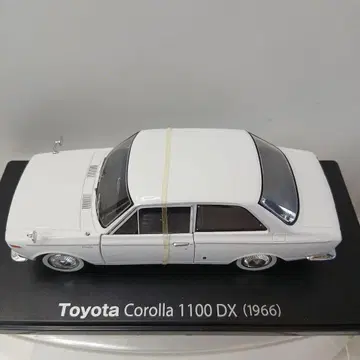 아셰트 일본산 명차 컬렉션 1/24 도요타 카롤라 1100DX 1966