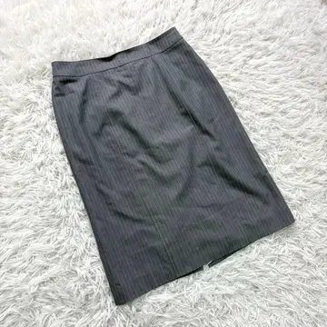 루일 에 부티크 핀스트라이프 무릎 기장 펜슬 스커트 그레이 LL