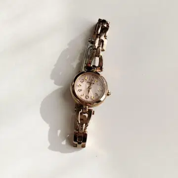 [ wicca ] 골드 아날로그 쿼츠 손목시계