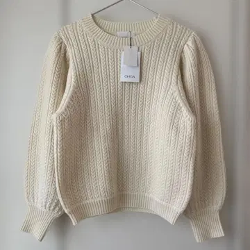 택 포함 미사용 새상품 OHGA 케이블 니트 화이트