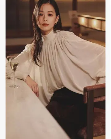 [ 택 포함 새상품 ] anuans 조젯 플레어 블라우스