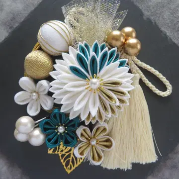 츠마미자이쿠 머리 장식 졸업식 성인식 결혼식