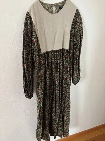 윌리엄 모리스 딸기 도둑 긴팔 원피스