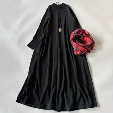 ATON 에이톤 울 100 긴팔 니트 롱 원피스 블랙