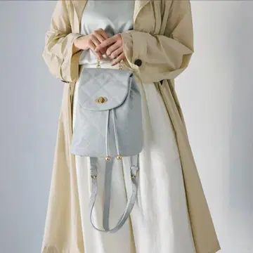 탑카피 소프트 가죽 퀼팅 체인 미니 백팩 라이트 그레이