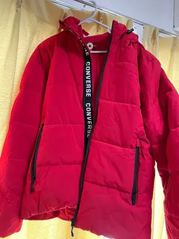 CONVERSE 레드 다운 자켓