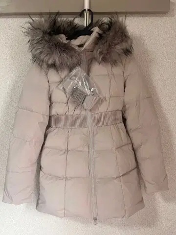 GYDA 다운 자켓 베이지 택 포함 미사용 새상품