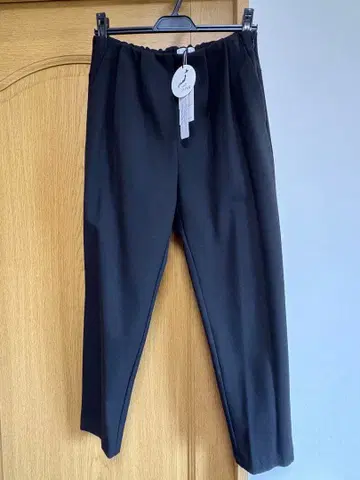 SONO 테이퍼드 팬츠 블랙 사이즈 2 새상품