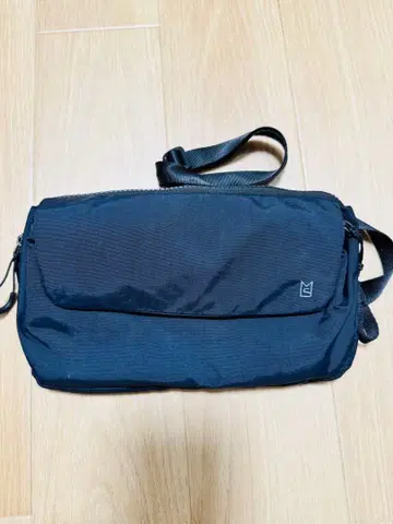 [새상품급] 블랙 백 숄더 지갑 사선 가케 스마트폰 iPhone