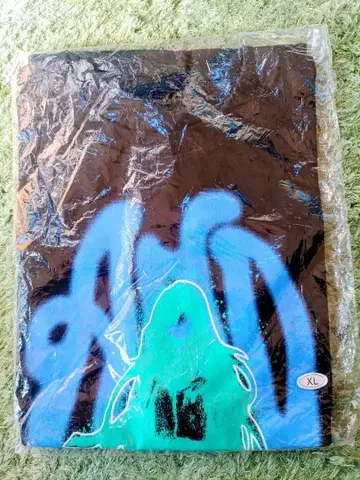 Ado 심장 라이브 T셔츠 XL