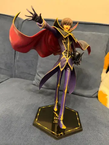 코드기어스 반역의 를르슈 피규어 박스 없음