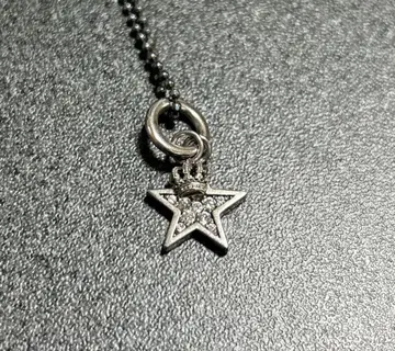 저스틴 데이비스 목걸이