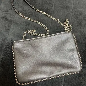 블랙 가죽 숄더백 스터드