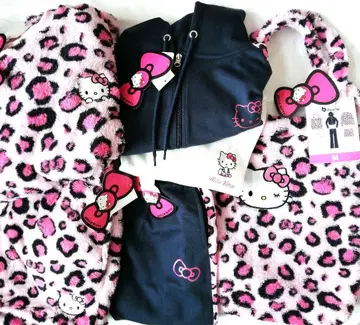 헬로키티 레오파드 무늬 핑크 해피백 룸웨어 파자마