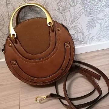 브라운 원형 숄더 핸드백