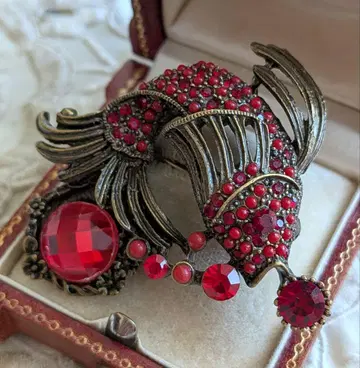 레드 계열 비쥬 물고기 금붕어 브로치 앤틱 골드 컬러 빈티지