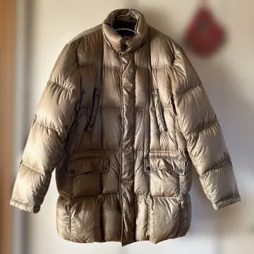 베이지 다운 자켓 스탠드 카라 후드 부착