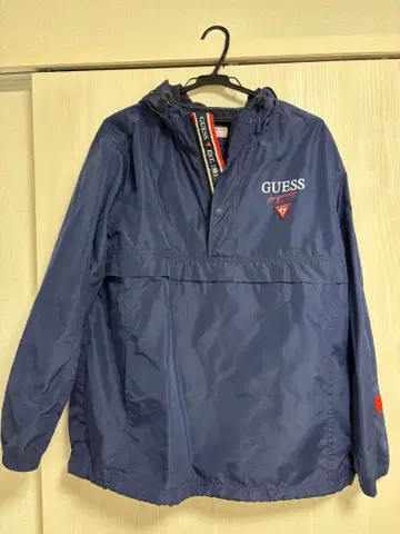 GUESS 네이비 나일론 자켓