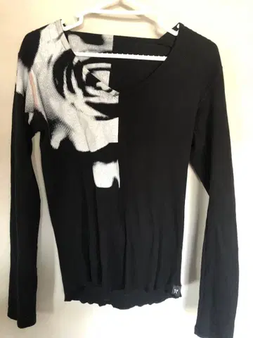 kiryuyrik 키류키류 로즈 장미 롱 티셔츠