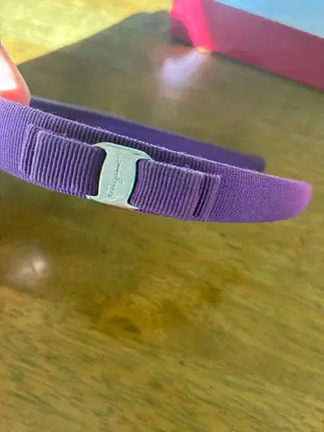 페라가모 머리띠