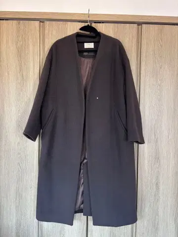 IENA MANTECO 노카라 코트