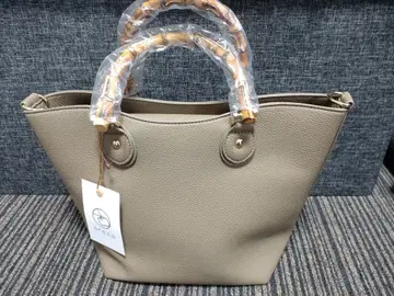 택 포함 새상품 베이지 2way 백 정가 11000엔 현행 모델