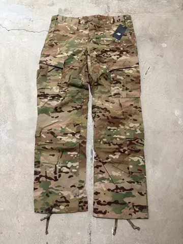 초레어 USA제 데드스탁 newbalance 멀티캠 팬츠