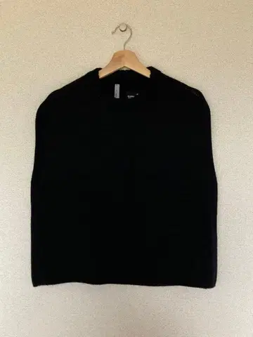 THIBAULT VAN DER STRAETE 블랙 니트 베스트