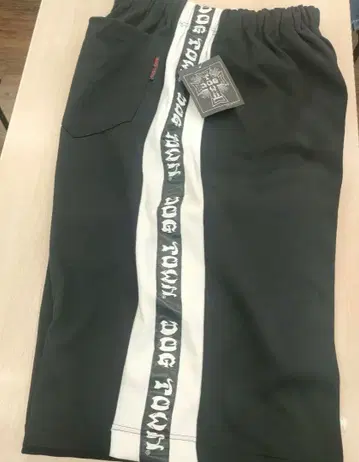 DOG TOWN 하프 팬츠 Free